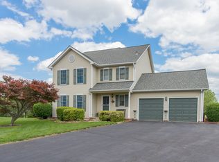 2101 Foxfield Cir, Frederick, MD 21702