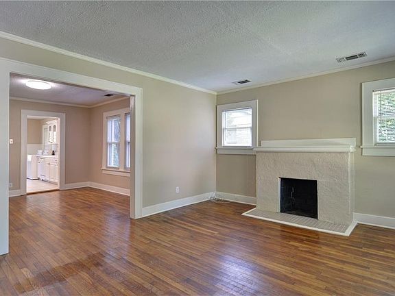 2nd image of 3228 Greene Ave