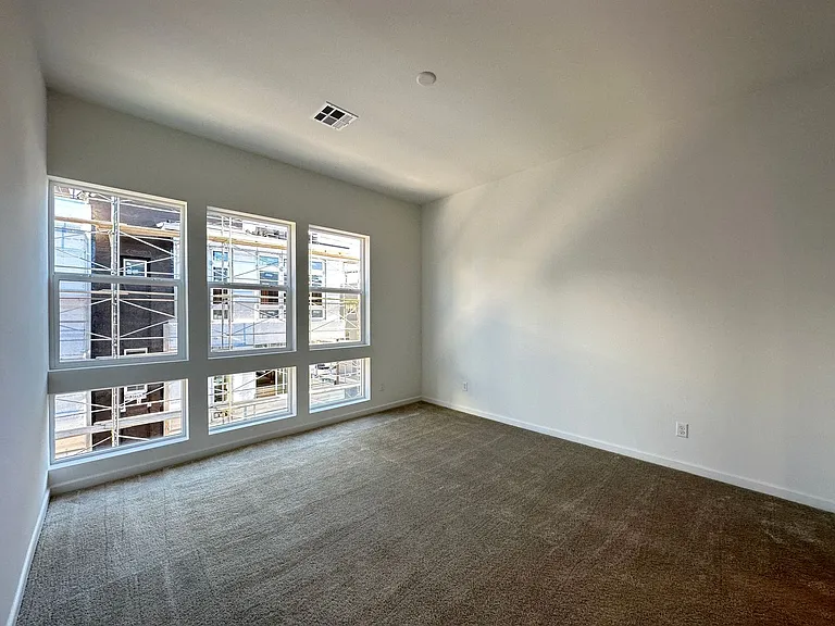 3341 Esker Ridge Ave — Photo 8