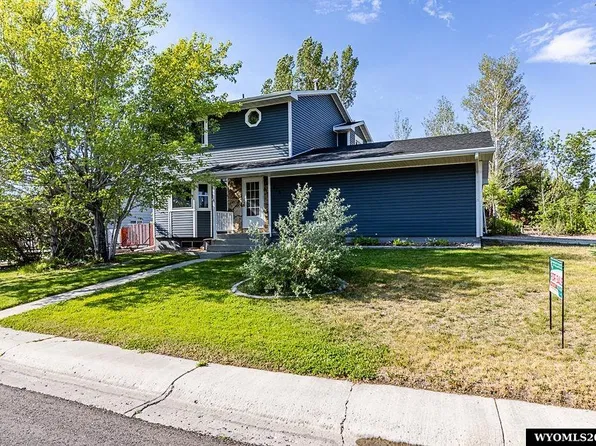416 Monarch Cir, Rock Springs, WY 82901