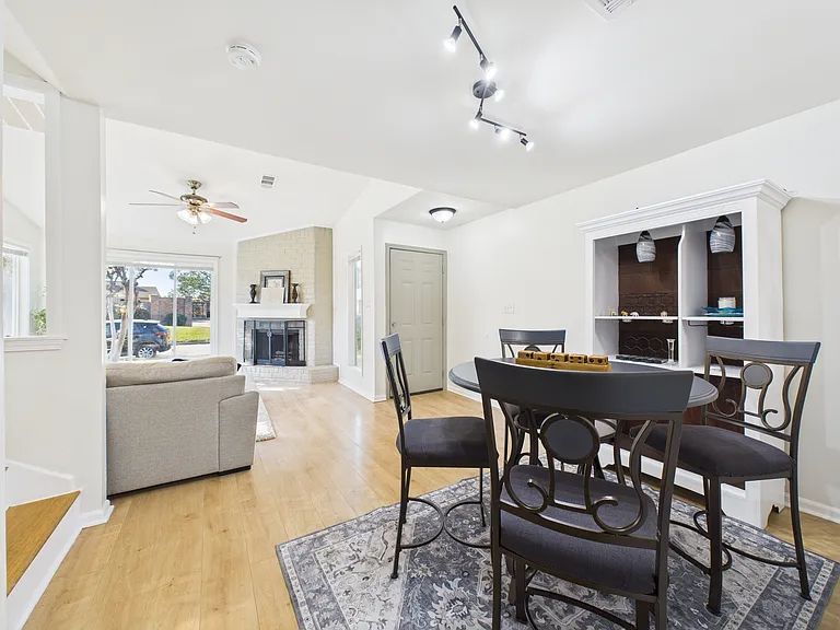 7836 Bateman Ln — Photo 12