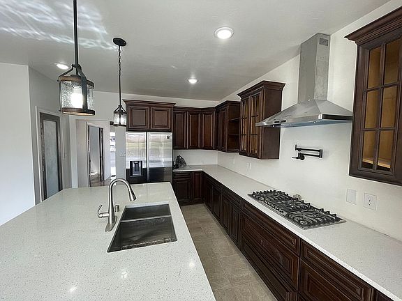 4th image of 6616 Vista Hermosa