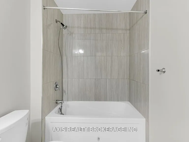 2978 Turner Cres — Photo 34