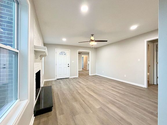 5th image of 107 Short Aly