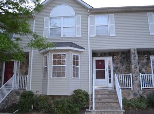 12 Ashley Ct, Somerset, NJ 08873