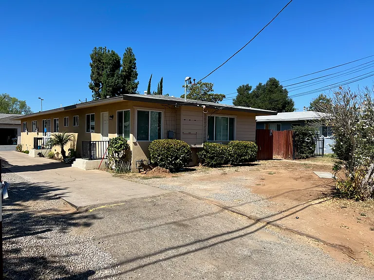1241 S Juniper St — Photo 5