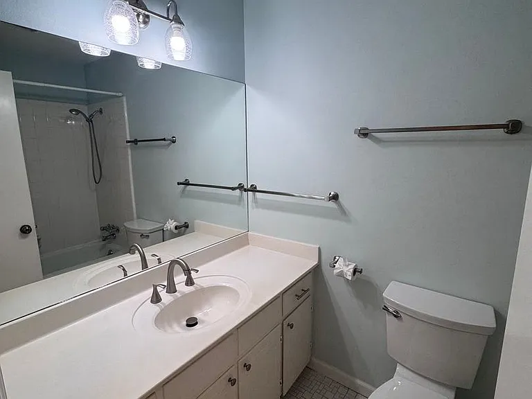 1115 Briar Creek Rd — Photo 48