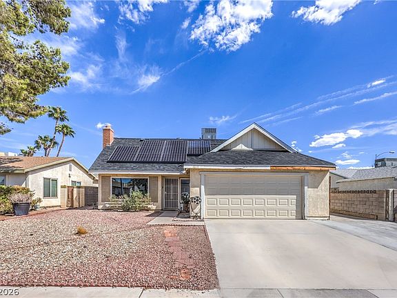 2nd image of 4816 Castle Rock Ct