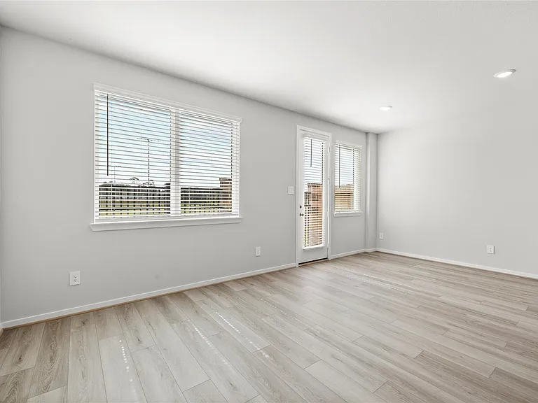 3219 Quiet Sunset Dr — Photo 10
