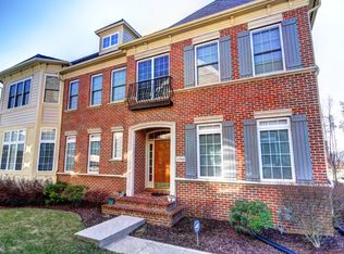 24948 Bannockburn Ter, Chantilly, VA 20152