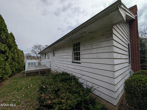 3rd image of 2400 Crawford Ave