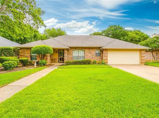 7916 Hunter Ln, Fort Worth, TX 76182