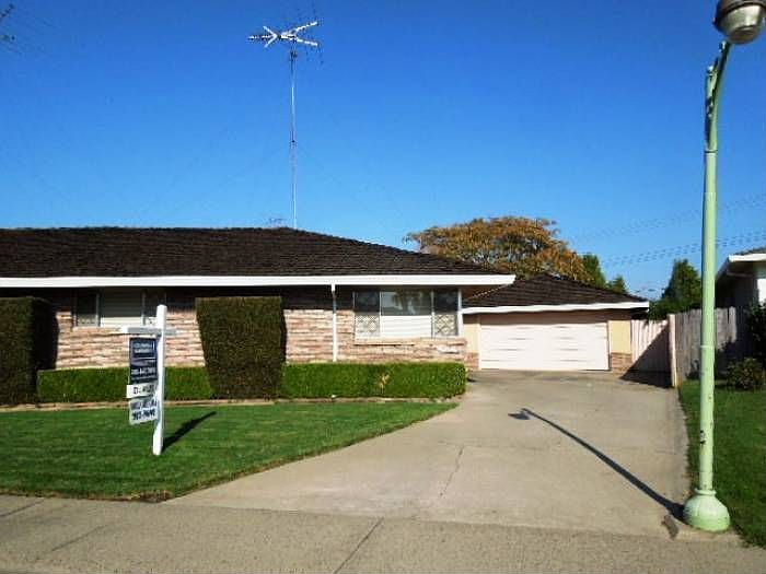 Front of Duplex