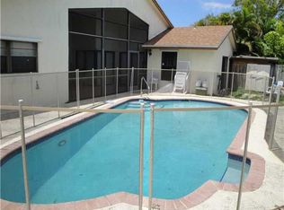 21050 Windemere Ln, Boca Raton, FL 33428