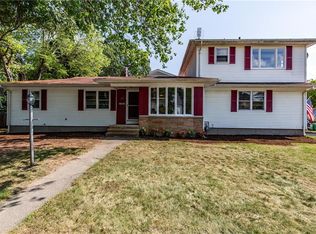202 Samuel Gorton Ave, Warwick, RI 02889