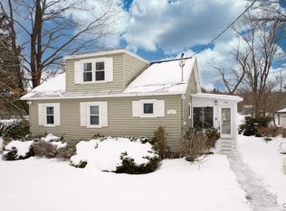 7471 Gordon Rd, Baldwinsville, NY 13027