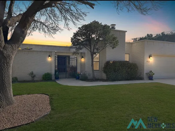 1913 Mountain Shadow Dr, Carlsbad, NM 88220