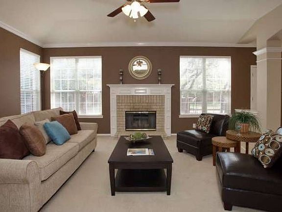 Spacious Family Room