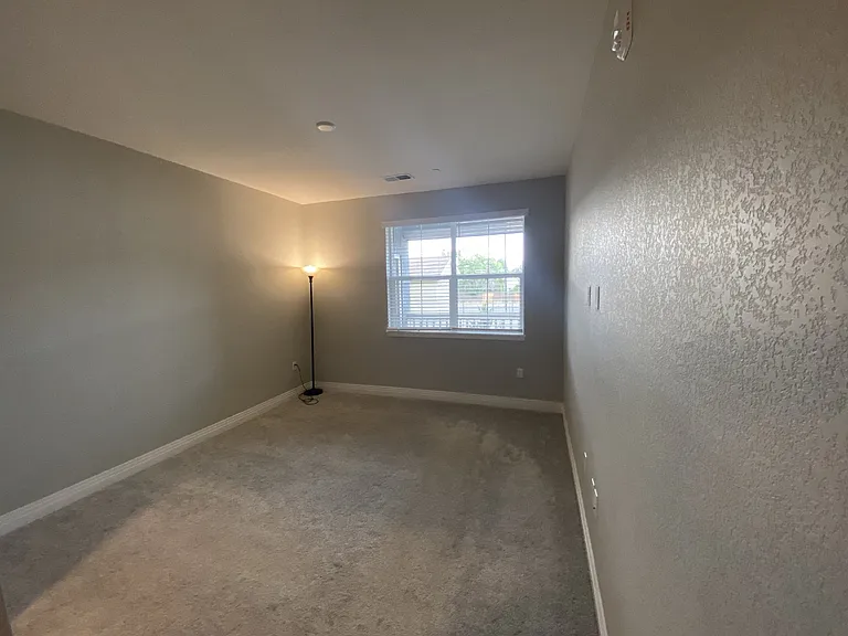 1831 S Dunkirk St #101 — Photo 6