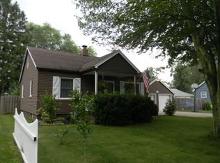 56600 Pear Rd, South Bend, IN 46619