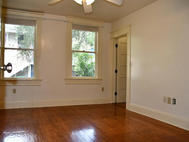 5609 N Suwanee Ave — Photo 10