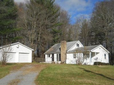 110 Smith St, Meadow Bridge, WV, 25976