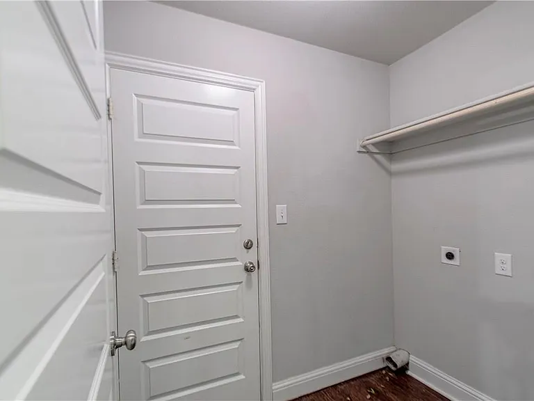 3509 Scott Dr — Photo 18