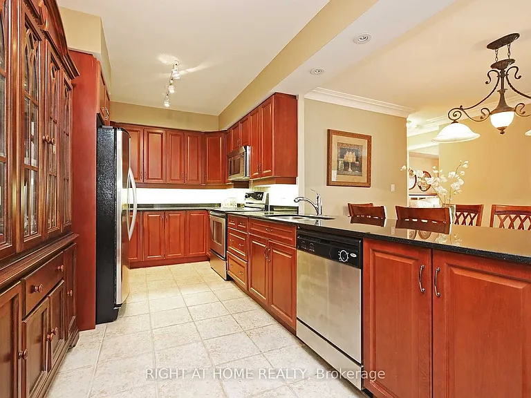 38 William Carson Cres #615 — Photo 4