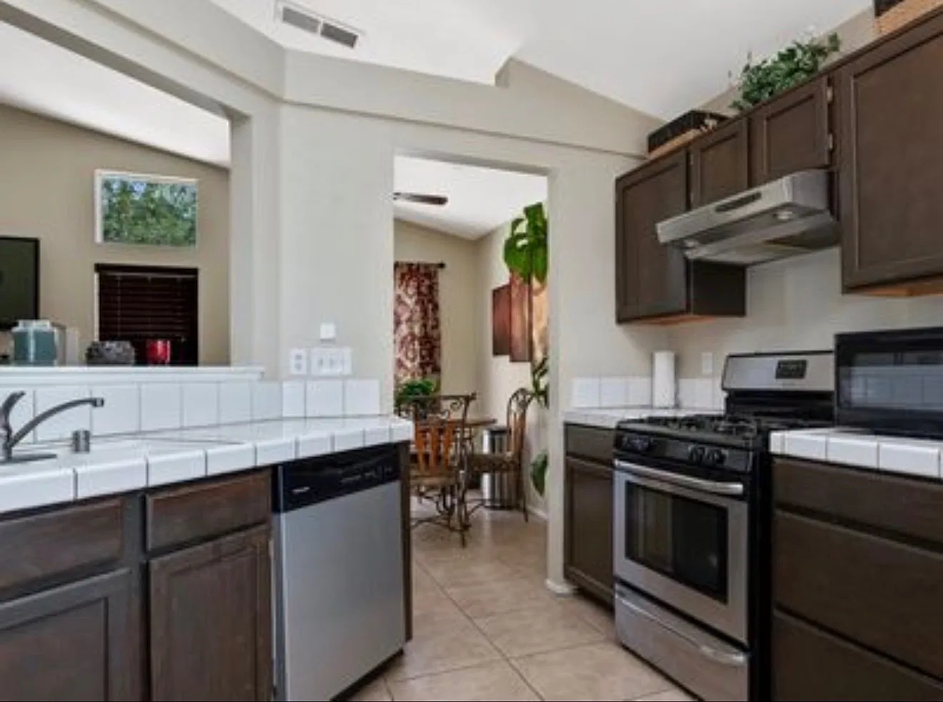3 bed, 1041 sqft, $750 — Photo 3
