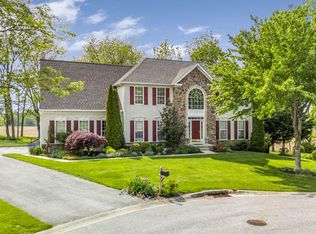 430 Dartmouth Ln, West Grove, PA 19390