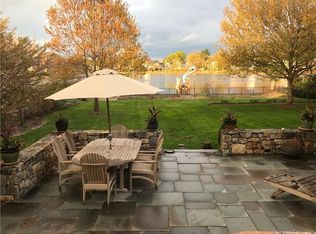 223 Riverside Dr, Fairfield, CT 06824