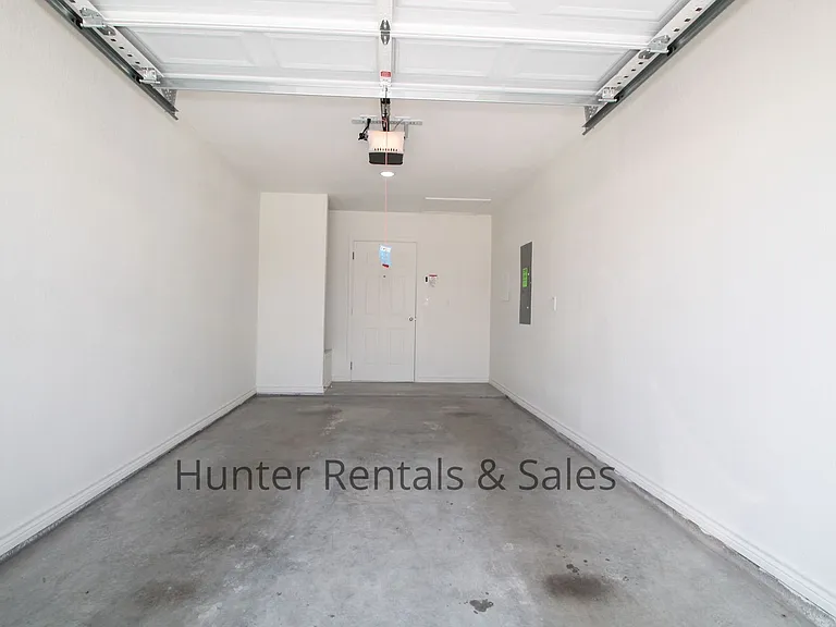 6109B Amelia Earhart Blvd — Photo 27