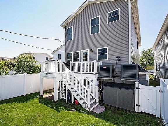 4th image of 28 Sagamore Road