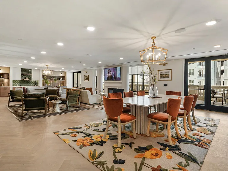 Presidium Frisco Square — Photo 25