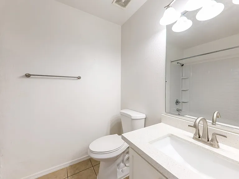 11807 W Ester Dr — Photo 15