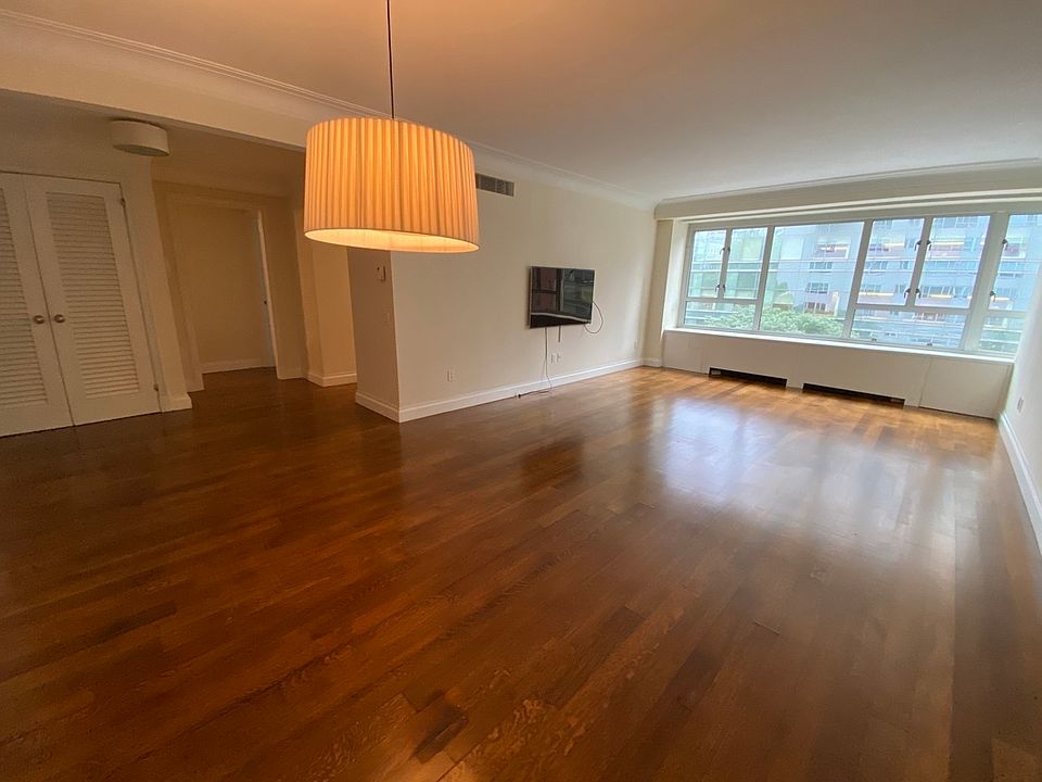 1st image of 200 E 66th St APT E0303