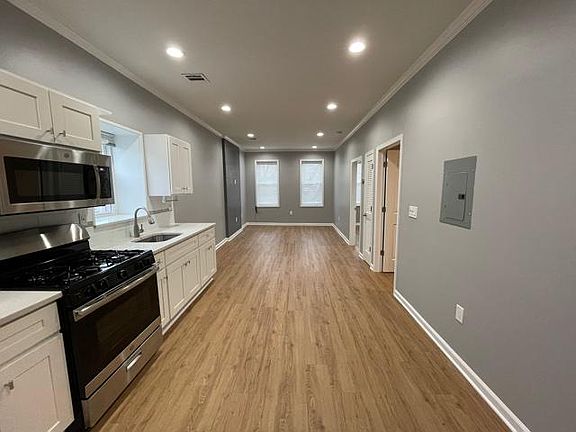 5th image of 25 Belmont Ave Floor 2