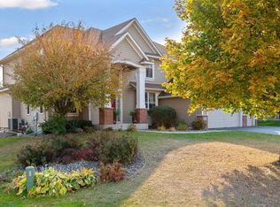 10717 Maple Blvd, Woodbury, MN 55129