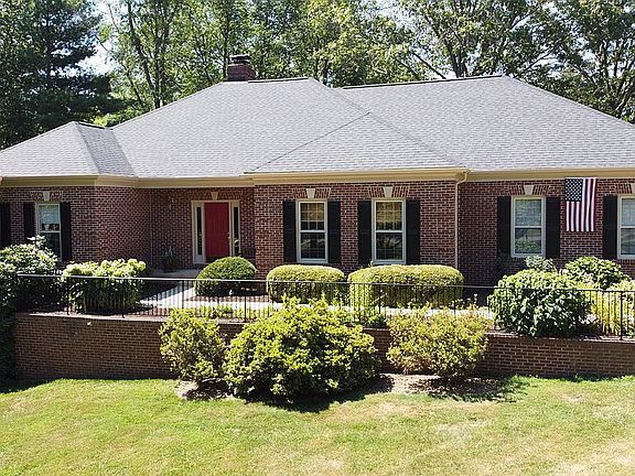 5th image of 13907 Covantry Ln