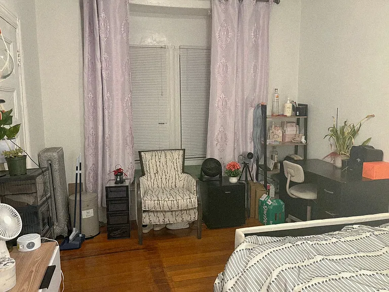 12 Read Ct — Photo 13