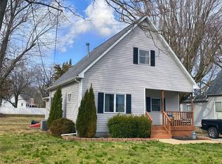 405 E Tremont St, Hillsboro, IL 62049