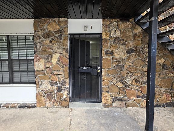 5th image of 3969 Southlawn Ave
