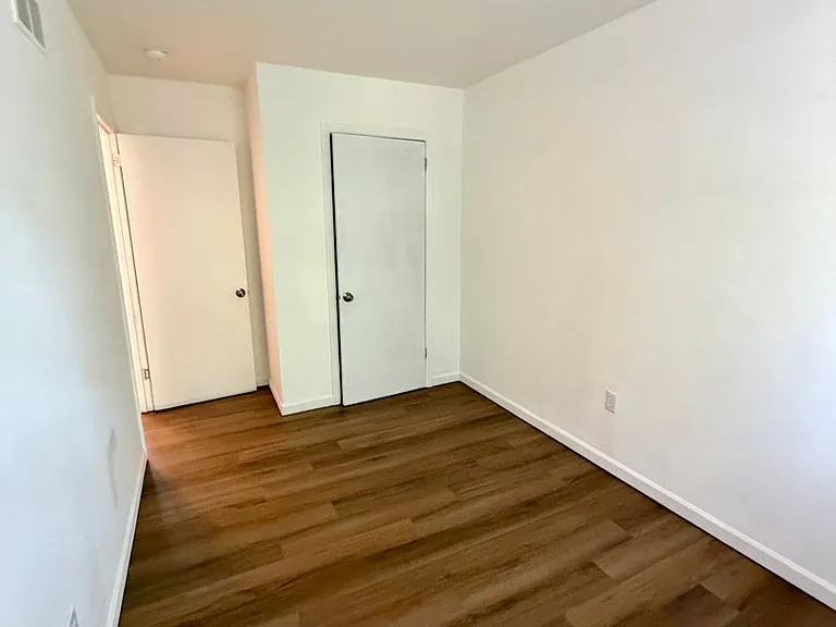 68 Village Dr — Photo 20