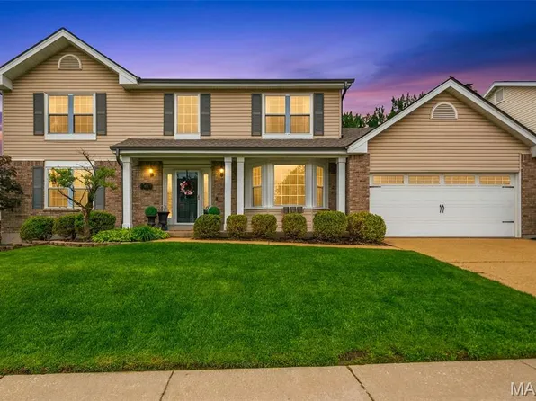 16124 Sea Breeze Ct, Grover, MO 63040