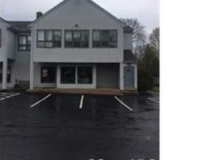 688 Boston Post Rd APT 4, Westbrook, CT 06498