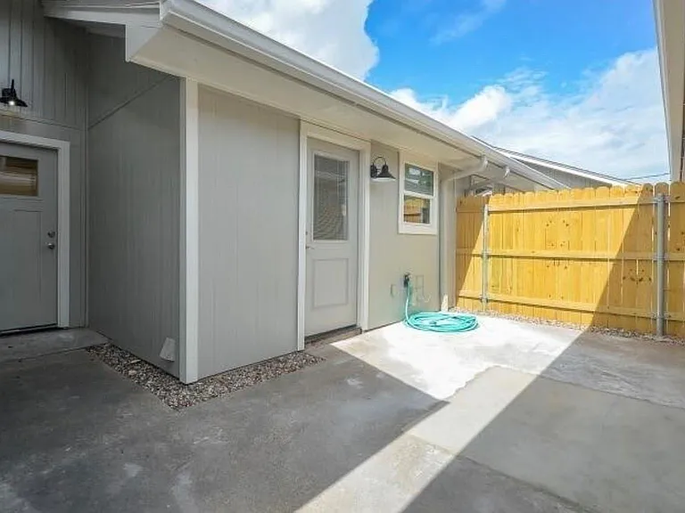 6313 Bowers St — Photo 8