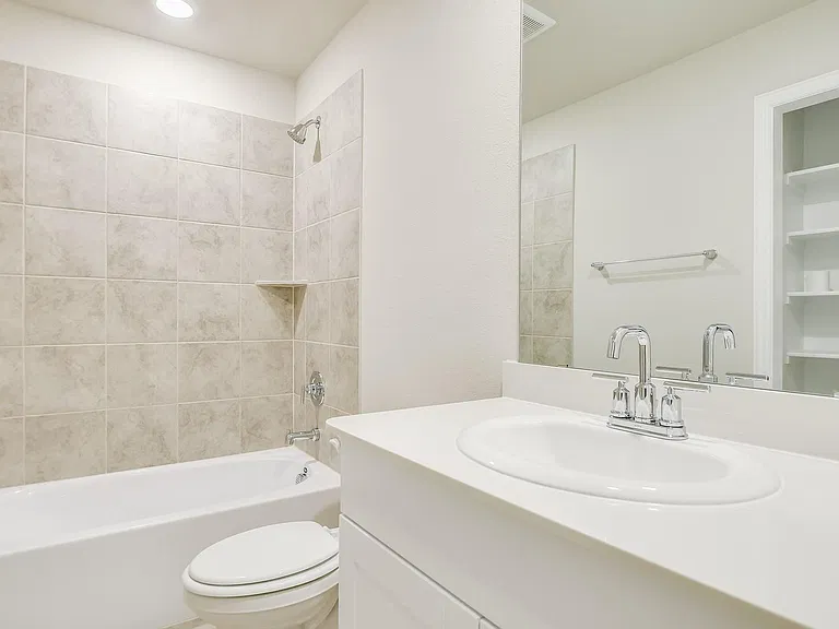 2305 Bellatrix Dr — Photo 24