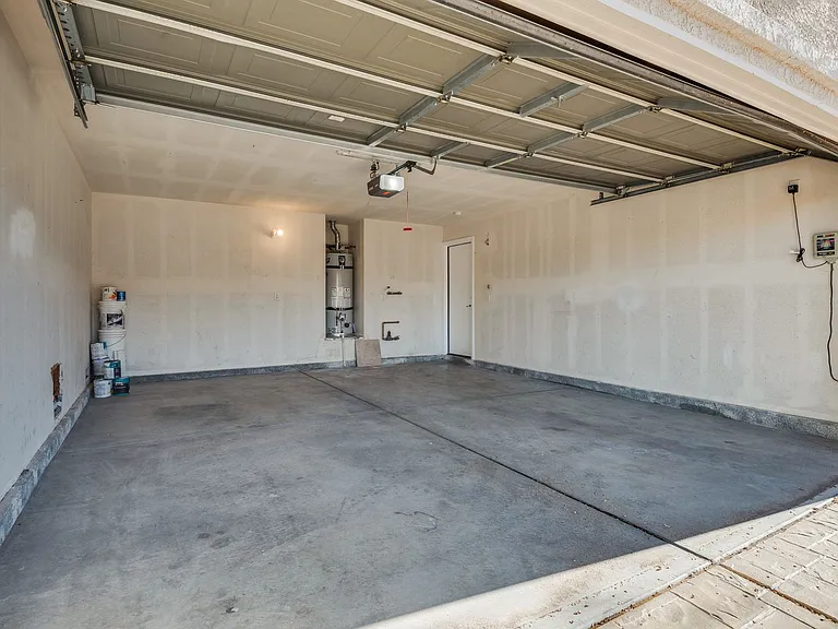 8950 Manalang Rd — Photo 31