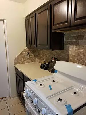 Rented by Max & Associates Realty Corp | media 6