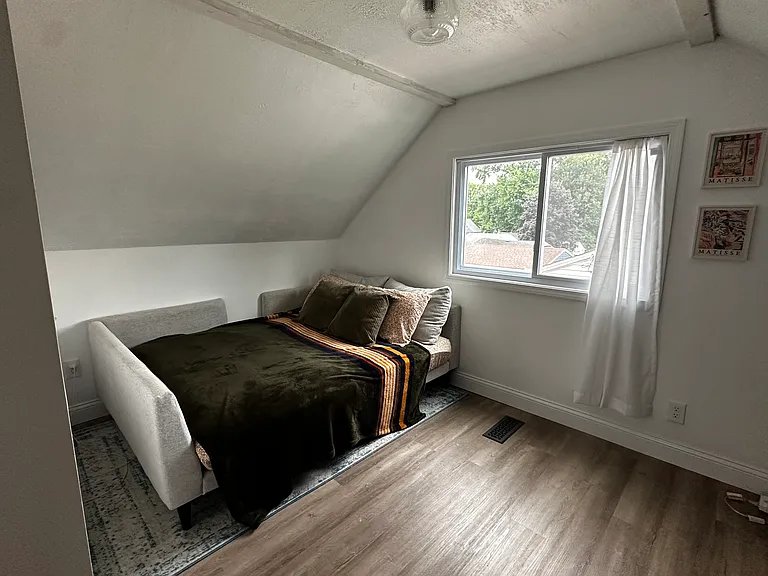1134 Flanders Ave — Photo 10